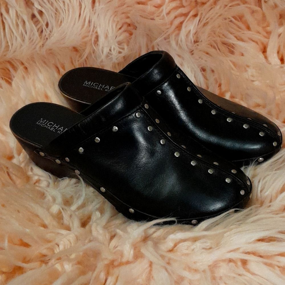 MICHAEL KORS BLACK LEATHER STUDDED CLOGS MULES SIZE 9